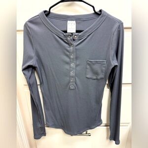 NWOT Constantly Varied Gear Henley